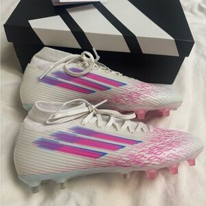 Soccer cleats